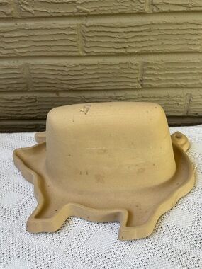 Haeger Natural Stone Pig Shaped Microwave Bacon Cooker Size 12 1/4”L